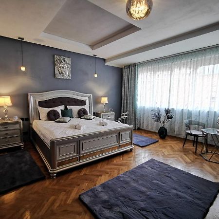 Crystal Central Apartment Brašov Exteriér fotografie