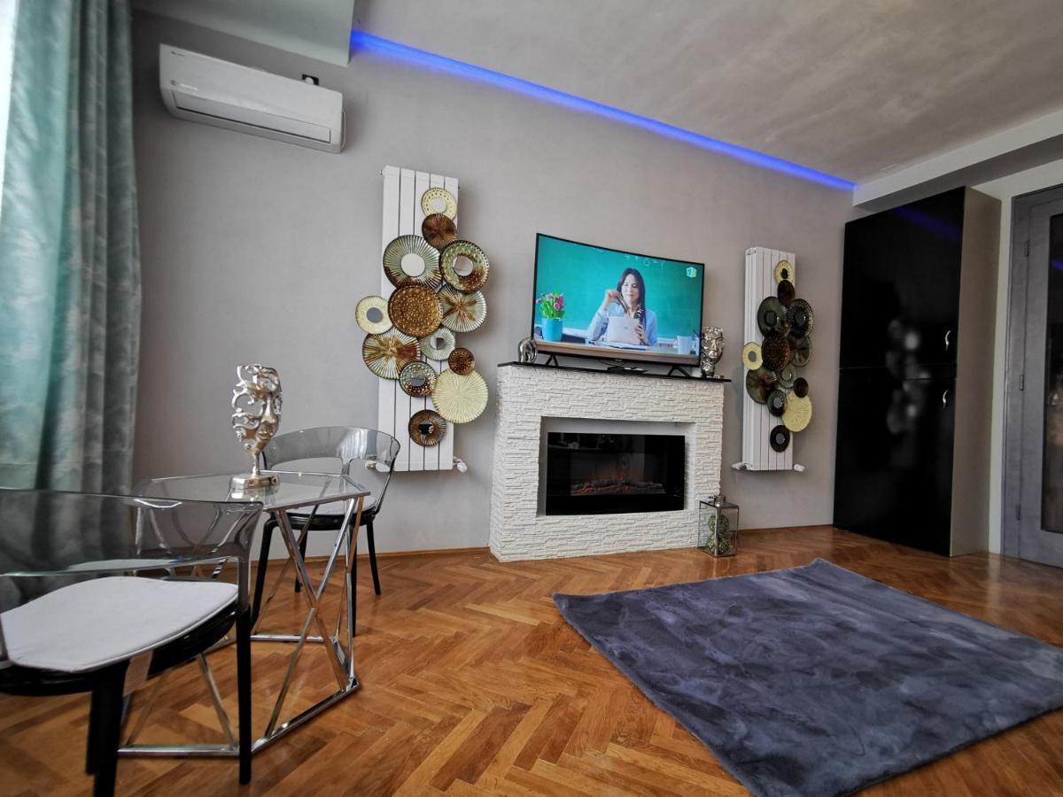 Crystal Central Apartment Brašov Exteriér fotografie