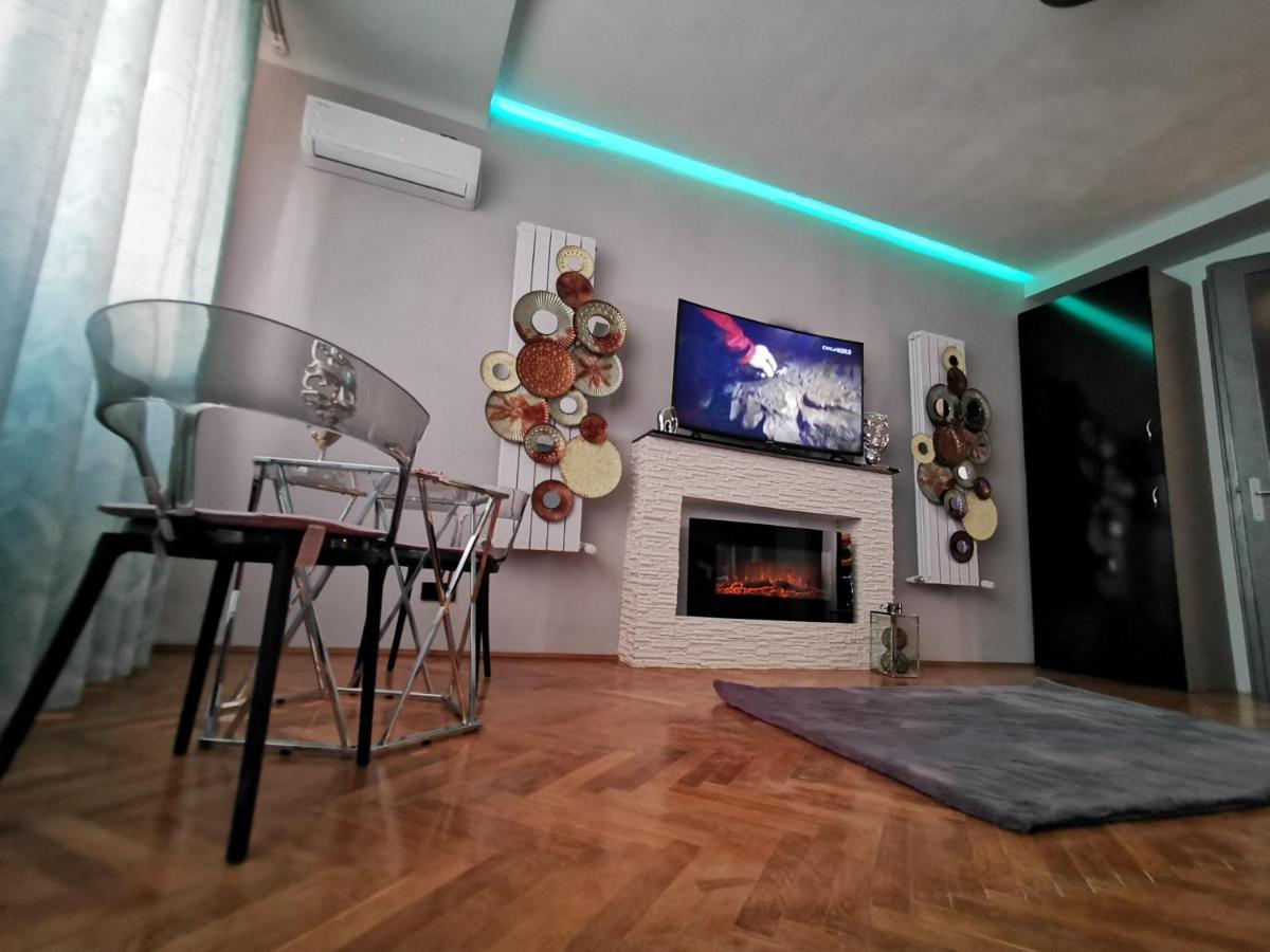 Crystal Central Apartment Brašov Exteriér fotografie