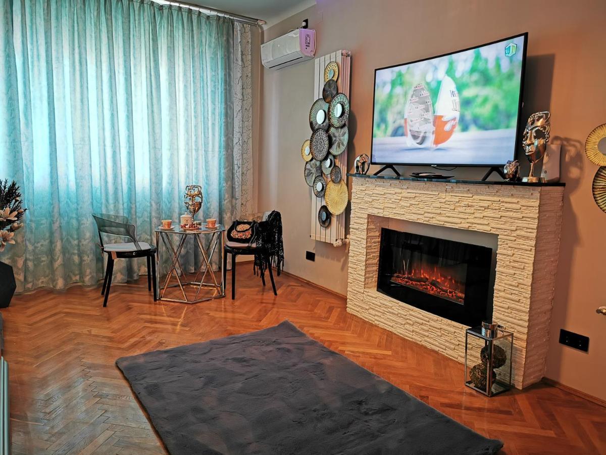 Crystal Central Apartment Brašov Exteriér fotografie