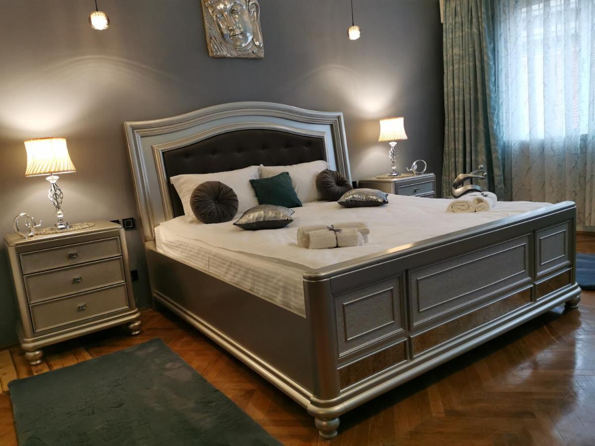 Crystal Central Apartment Brašov Exteriér fotografie