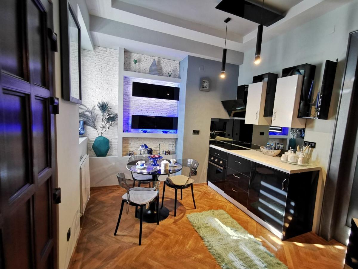Crystal Central Apartment Brašov Exteriér fotografie